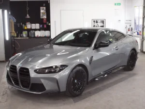 BMW M4 Competition w studiu detailingowym Warszawski Błysk